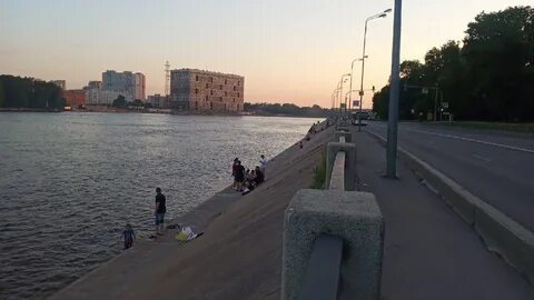 На обоих берегах