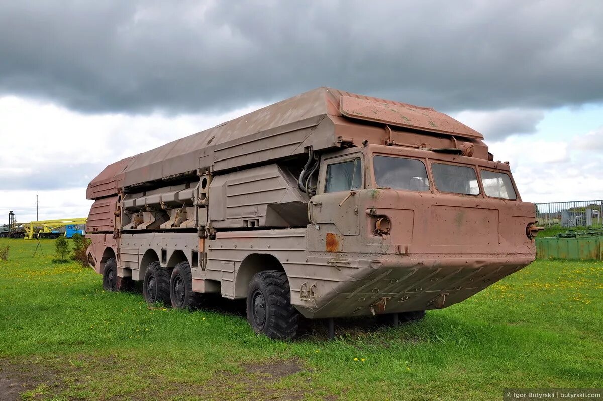 Машина пмм-2м. Пмм 2м. Паромно мостовая машина. Пмм-2м паромно-мостовая. Понтонно мостовая машина пмм-2.