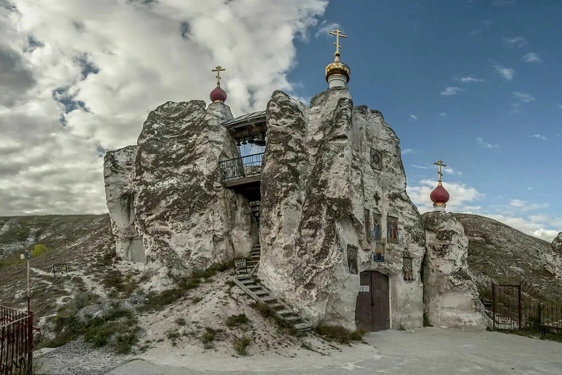 Костомаровский Спасский монастырь