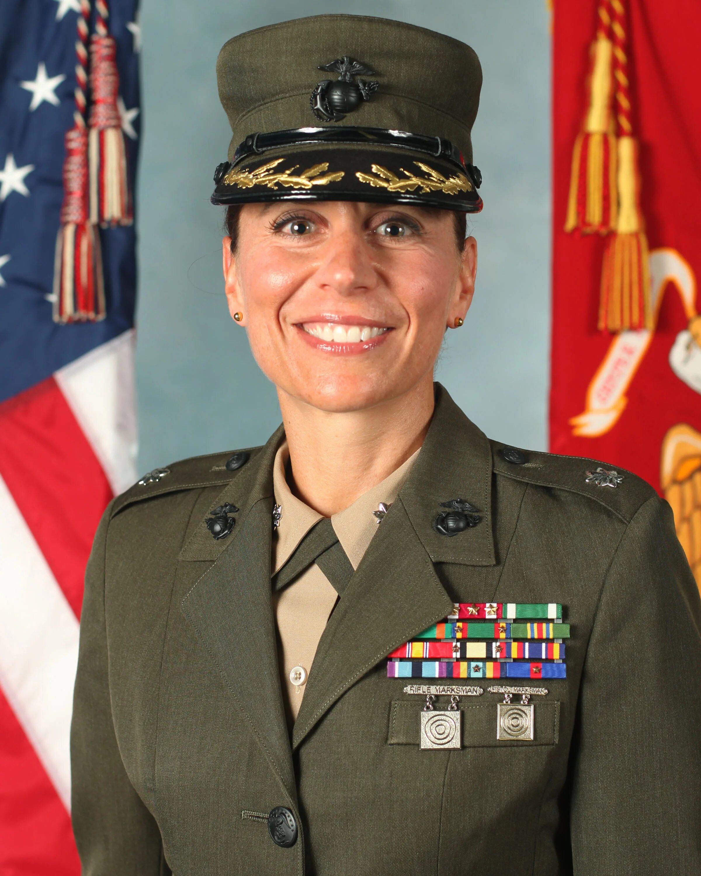 General person. Кейт Джермано. Marine Corps США форма. Капитан армии США Marine Corps. USMC генерал.