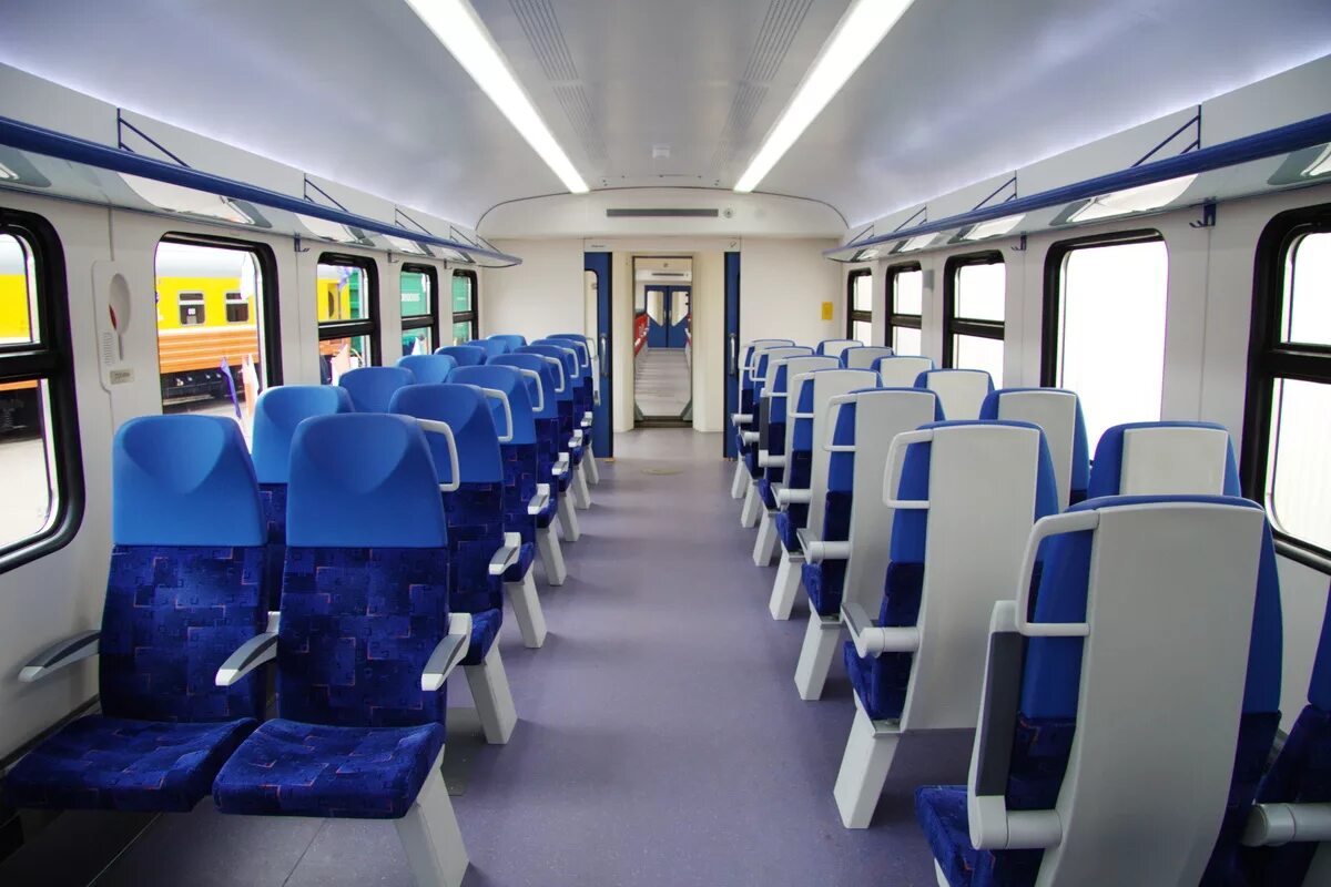 Электричка экспресс отдых. Электричка. Эд4мк 0041 салон. Электричка экспресс отдых. Поезд 7088 цппк.
