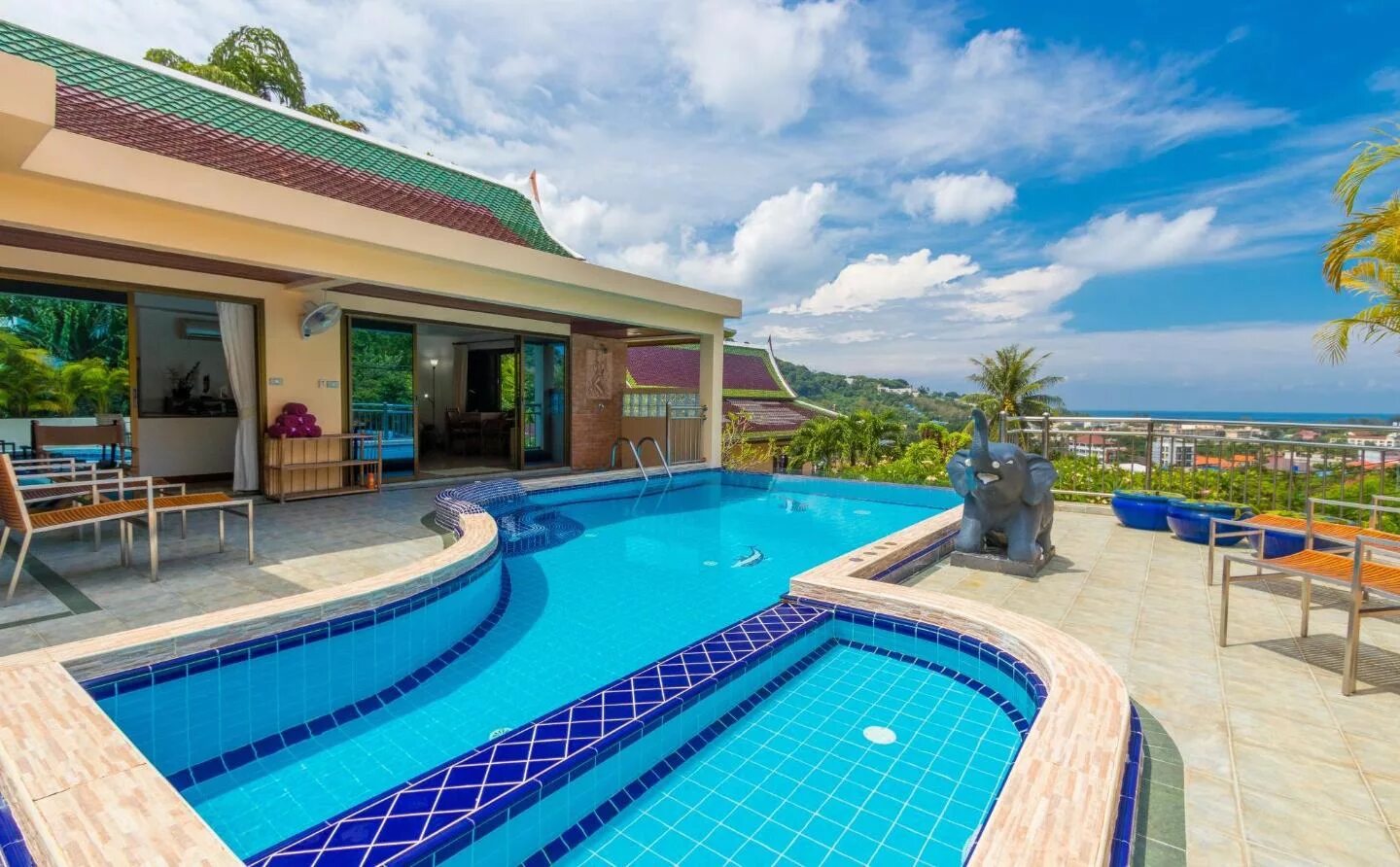 Tris miracle kata beach side 3 таиланд. Kata villa пхукет. kata sea view villas 4*. вилла на кате пхукет. wekata luxury 4 пхукет.