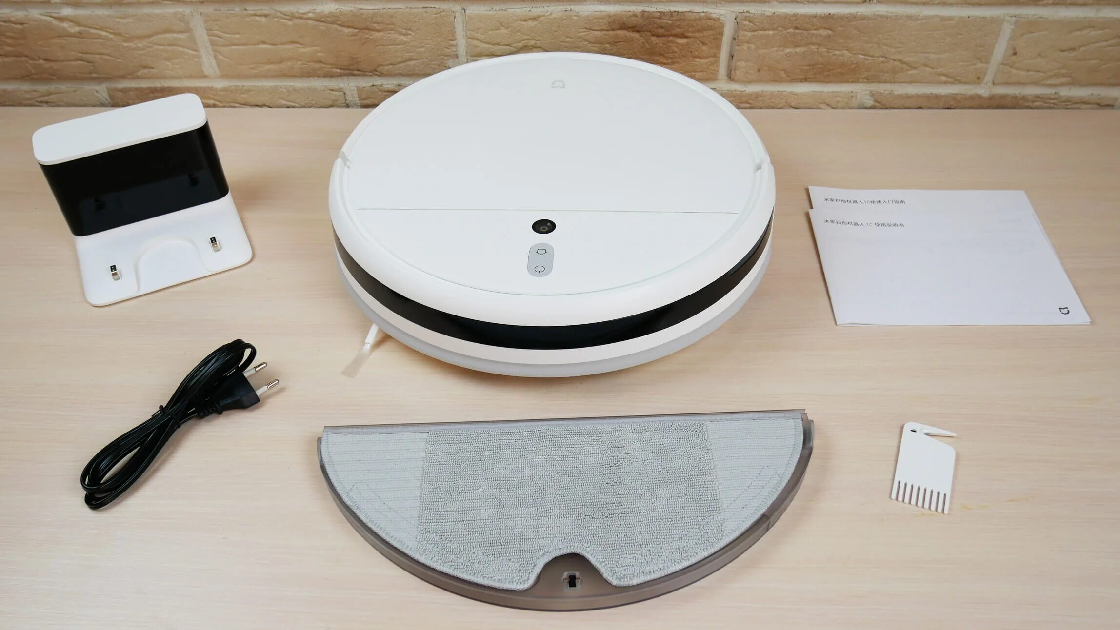 Sweeping vacuum cleaner mop. Пылесос Xiaomi Mijia 1c. Vacuum Mop 1c. Xiaomi Robot Vacuum-Mop 2c. Роботы-пылесос Xiaomi mi Robot Vacuum Mop 1c.