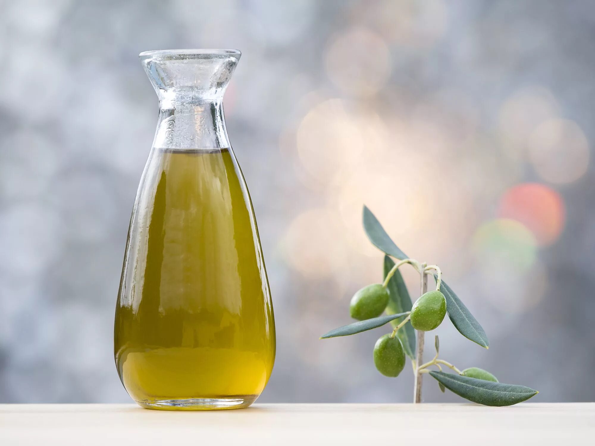 Оливковое масло белок. Оливковое масло. Масло оливы. Оливки и оливковое масло. Olive Oil масло оливковое.