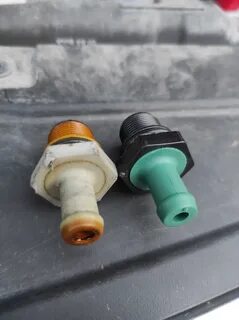Клапан картерных газов альмера классик