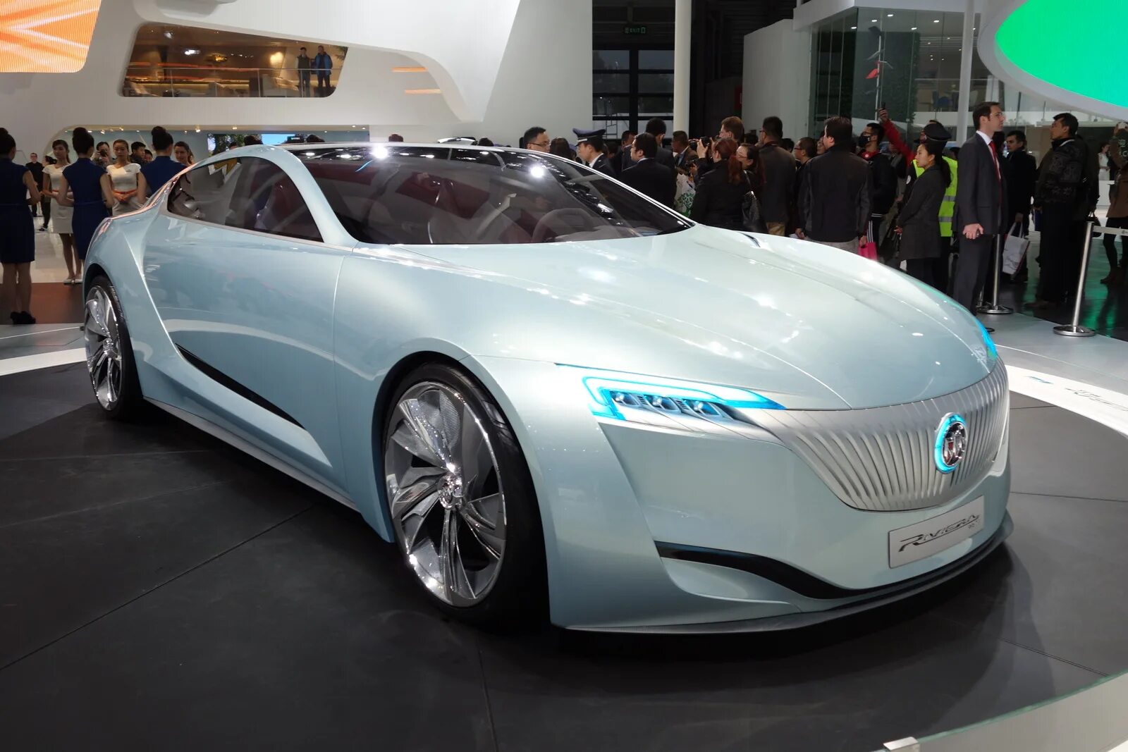 Название новых автомобилей