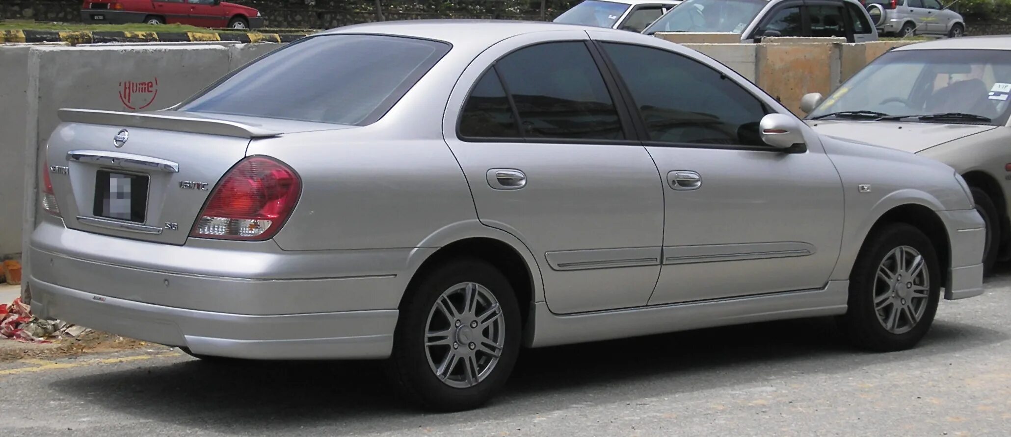 Диски bluebird sylphy. Nissan sentra n16. nissan bluebird sylphy 1 поколение. ниссан сентра 1 поколение. ниссан сентра 2002.