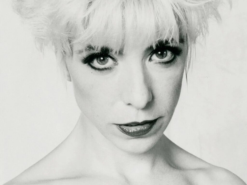 Julee cruise. Джули Круз Твин пикс. Твин пикс певица. Джули Круз американская певица. Julee Cruise в молодости.