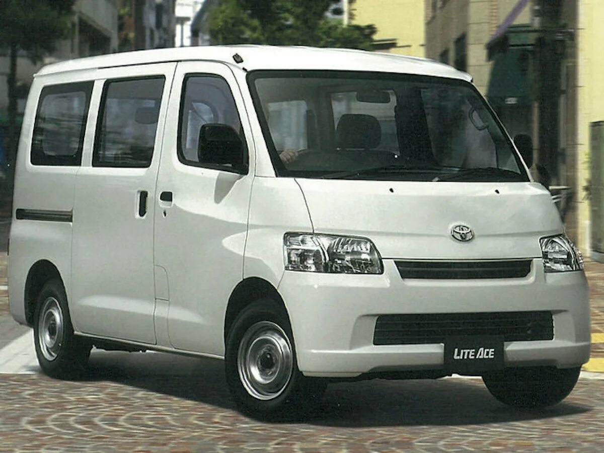 Тойота таун айс новосибирск. Toyota Lite Ace van. Toyota Town Ace 2019. Toyota Town Ace van 2017. Toyota Town Ace 2020.