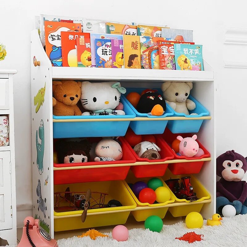 Игрушки на полке. Много разных игрушек. Игрушки в полке. Полка для игрушек. Игрушки в полке.