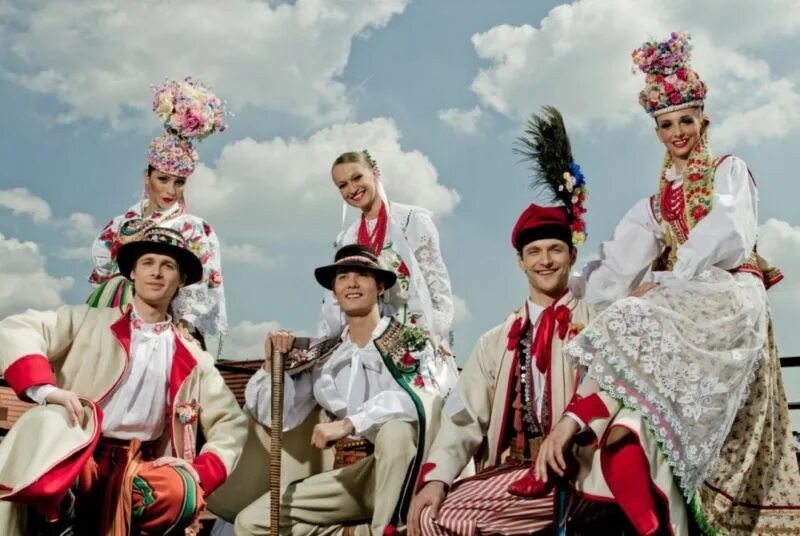Этнические поляки. Польский народный костюм краковский. Польша люди. Польша народ. Поляки страна.