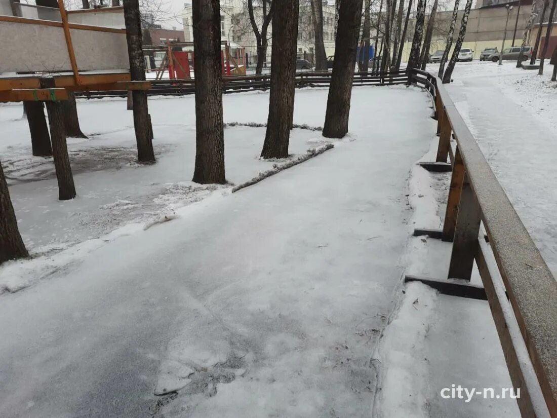 Расписание каток бабушкина. Каток на Новокузнецкой. Каток на крыше Новокузнецк. Открытый каток в Ленинградской области. Парк имени Бабушкина каток.