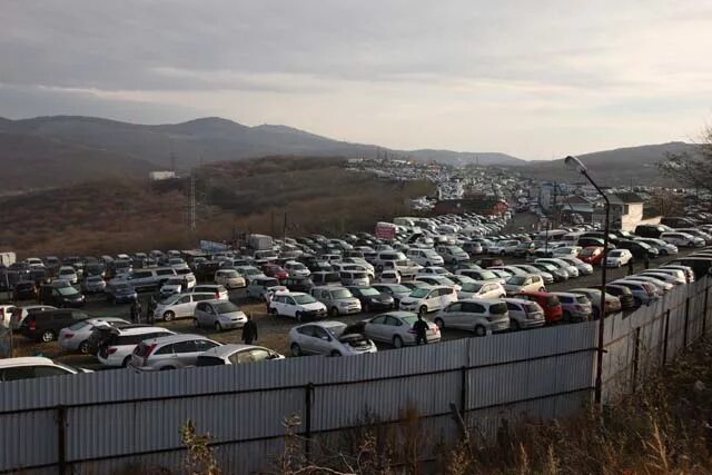 приморский край владивосток ленинский район зелёный угол. зеленый угол владивосток 1990. авторынок зелёный угол 2005. зеленый угол в 2000. зеленый угол владивосток 11 стоянка.