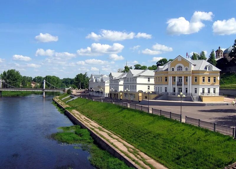 В каком городе находится торжок. Торжок тверская область. торжок набережная. тверь г торжок.