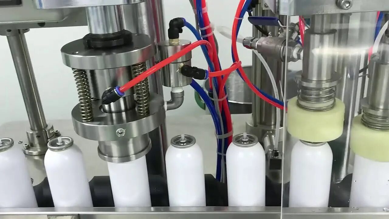 Fill on filling. Bag in valve. filling valve для dremel 2000. стадии производства аэрозолей по технологии bag-on-valve. automatic filling machine matfill.