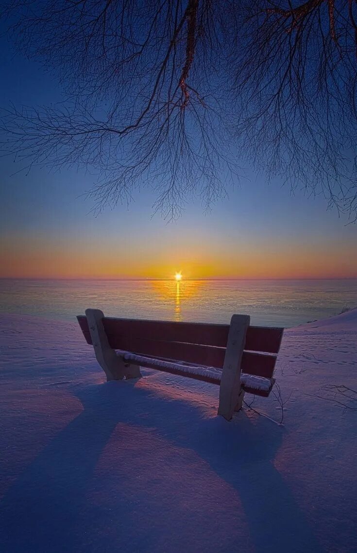 Зимний пейзаж с домиком. Зимний вечер. Шашлык зимой на природе. Снежный пейзаж. Уютный домик.