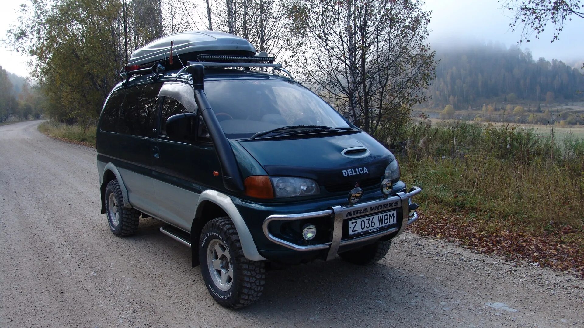 Delica l400. Mitsubishi Delica l400. Мицубиси Делика 400. Mitsubishi Delica l400 кузова. Mitsubishi Delica l400 2800.