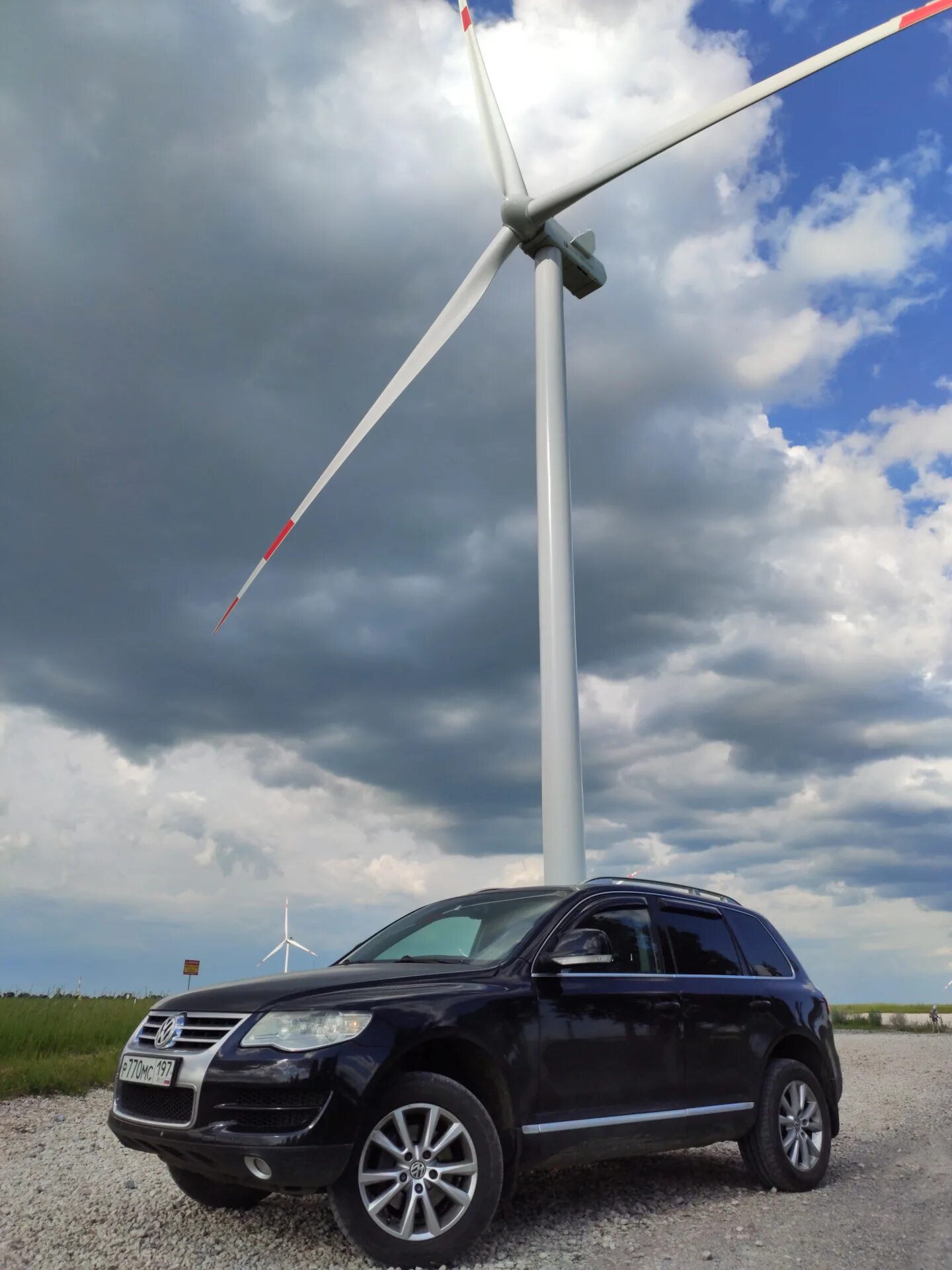 Windfree адамс. Парусные ветрогенераторы. Wind machine. Мельницы для электроэнергии. Сила ветра фото.