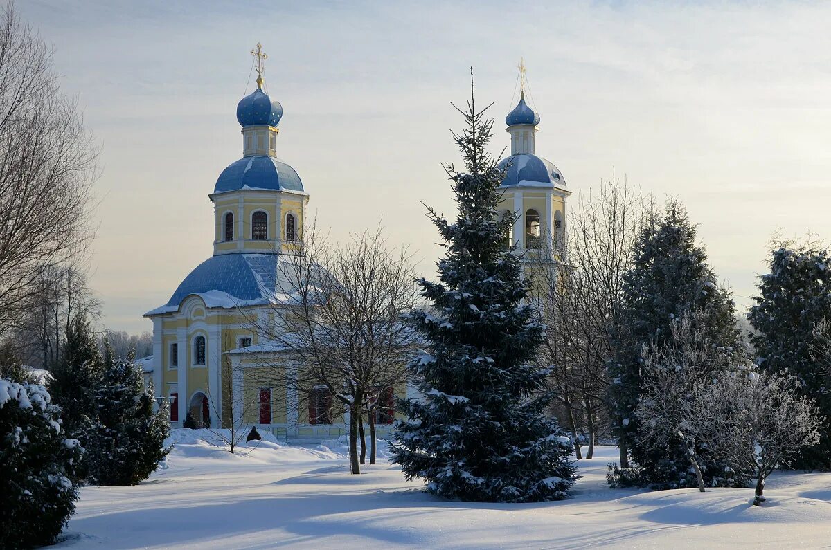 Церковь ясенево петра. Храм Покрова Пресвятой Богородицы в Ясенево.