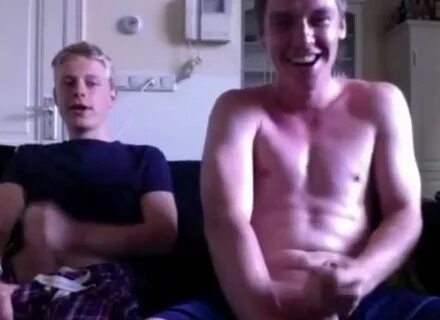 3 straight friends jerk off on cam.