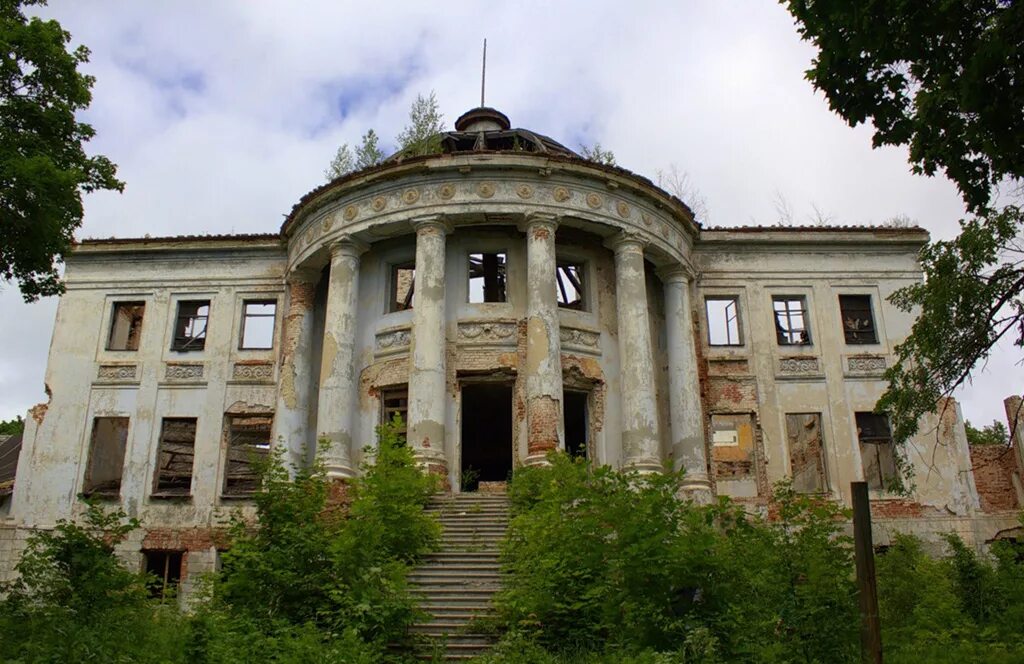 Усадьба князей Голицыных Зубриловка. Усадьба Голицына в Москве. Усадьба Голицыных Самуйлово. Дворец Голицына Зубриловка. Бывшая усадьба голицыных