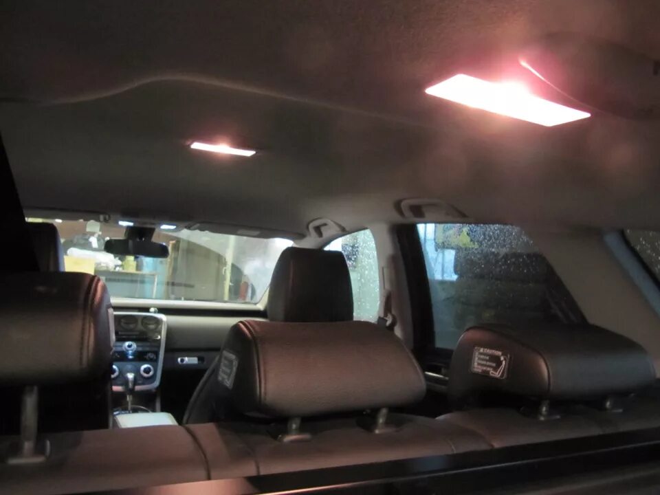 Как поменять лампочку мазда сх7 Замена лампочек в дальнем свете Mazda CX-7, 2,3 л, 2010 года расходники DRIVE2