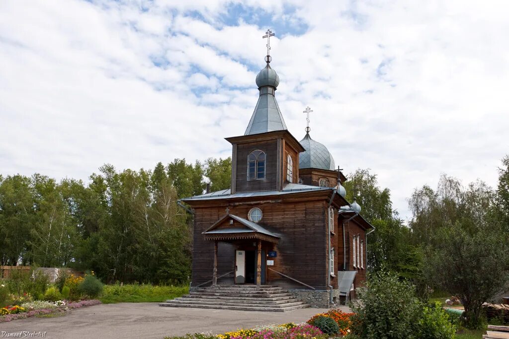 Алтайский край село Смоленское Церковь. Церковь Смоленской Божией матери село Смоленское Алтайский край. Смоленское Смоленский район Алтайский край центр. Церковь Солоновка Смоленский район.