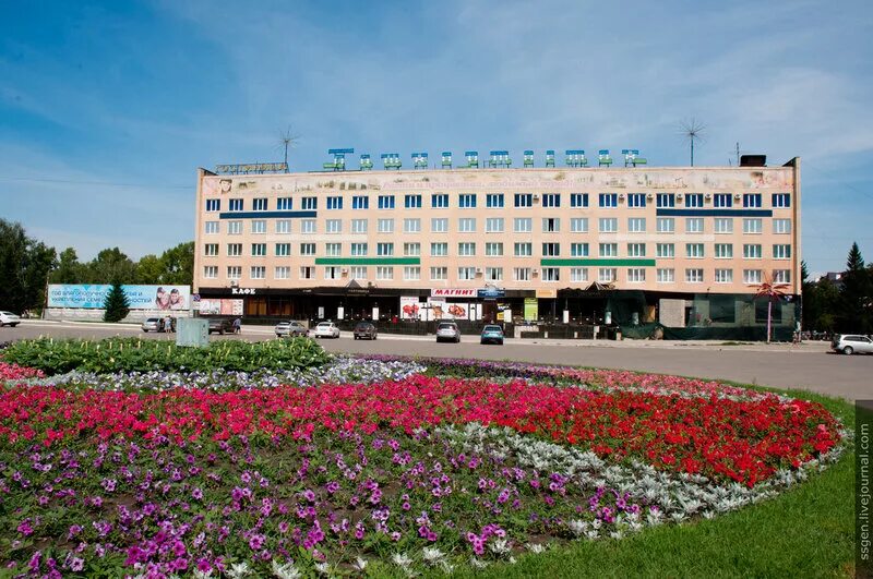 Туймазинский сайт башкортостан. Туймазы площадь города. Туймазы города Башкортостана. Гостиница Башкортостан г Туймазы. Туймазы центр города.