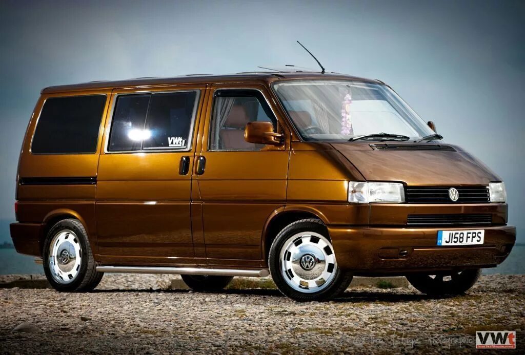 Volkswagen t4. Фольксваген Транспортер т4. Фольксваген т4 фургон. Фольксваген бус т4.