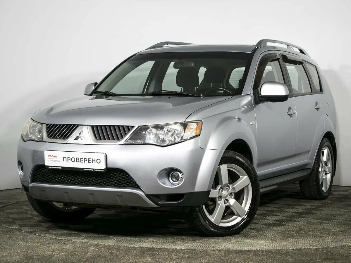 Аутлендер xl поколения. Аутлендер 2 поколения. Mitsubishi outlander xl. Mitsubishi outlander xl 2 поколение. Mitsubishi outlander xl 2007-2012.