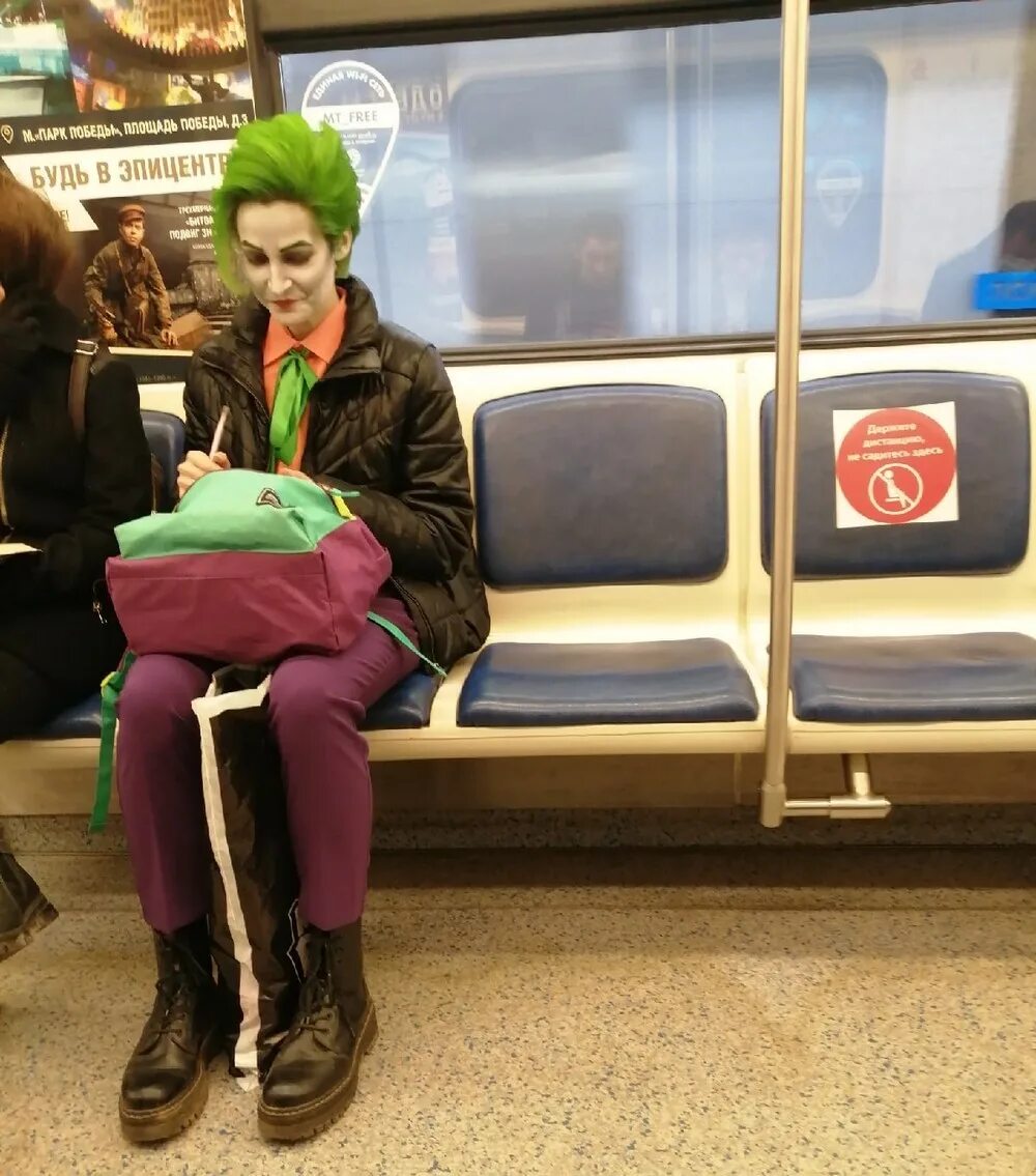 Странные люди на улице. Престон чудаки. Ноксвилл чудаки. Что делают чудаки. Смешной чудак.