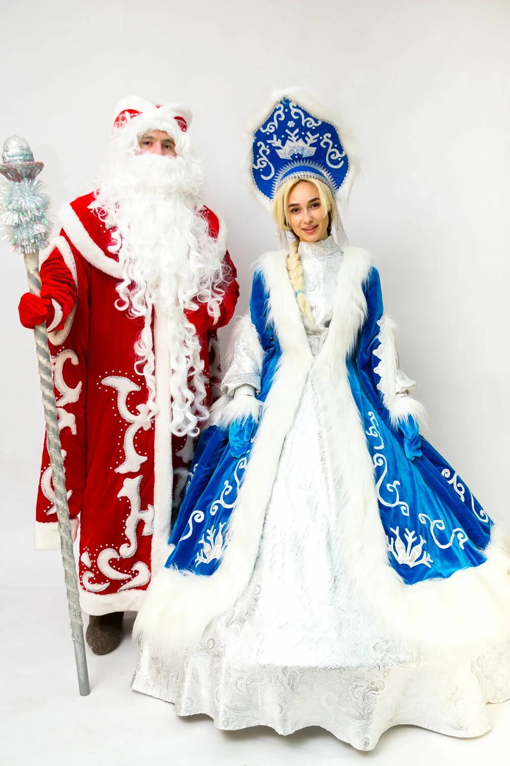 Костюм деда мороза и снегурочки. Костюм снегурочки и деда мороза взрослый. Костюм деда мороза и снегурочки. Костюм снегурочки и деда мороза взрослый. Костюм деда мороза и снегурочки.