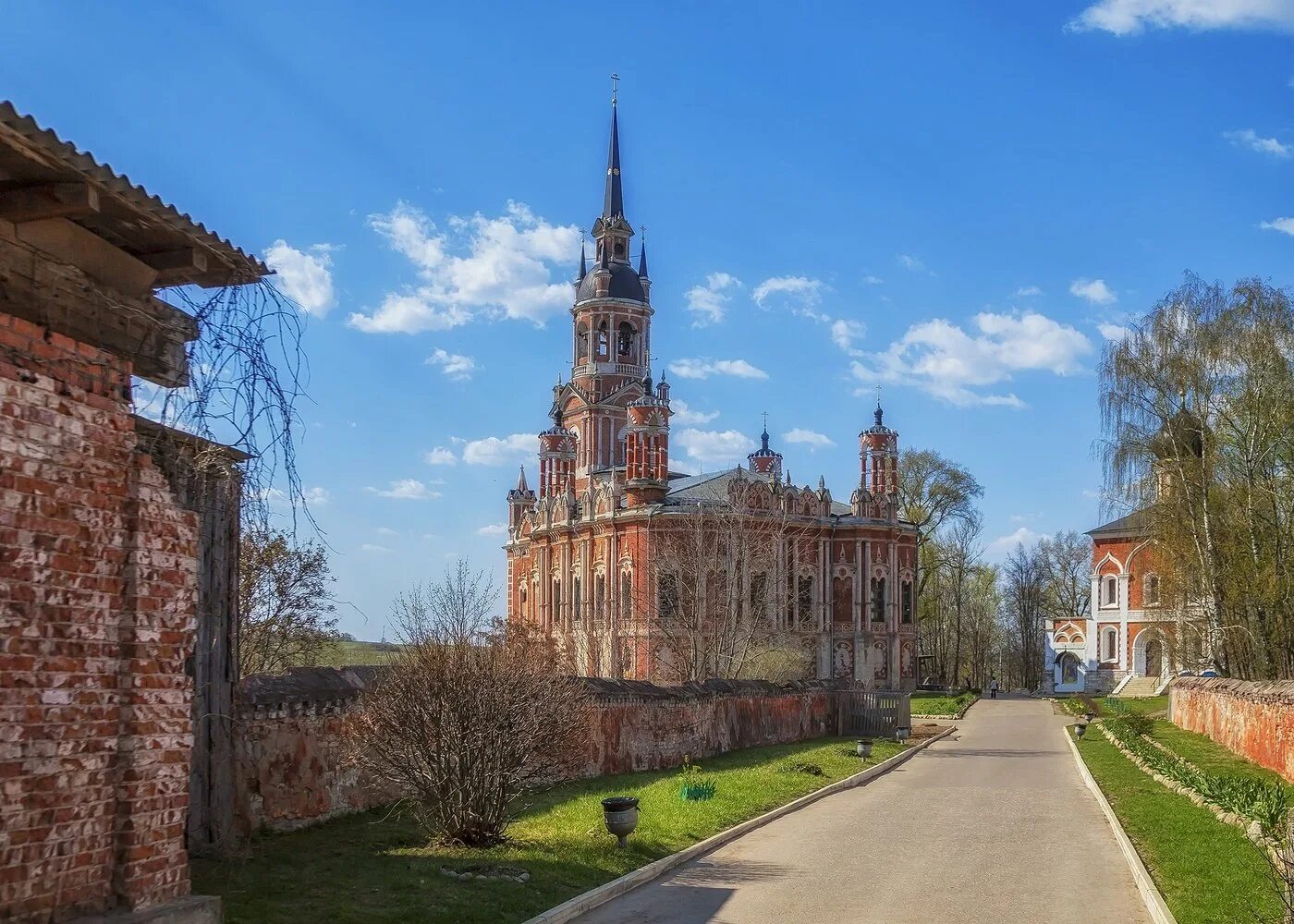 Можайск кремль. Никольский храм в можайске.