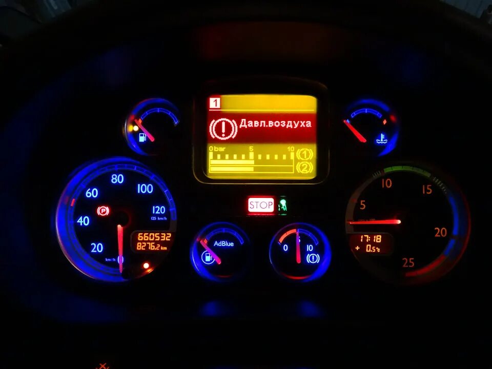 Ошибки daf. Датчик давления масла даф 105 на панели. приборная панель даф 105. дисплей панели приборов daf 105. датчик давления масла daf xf105.