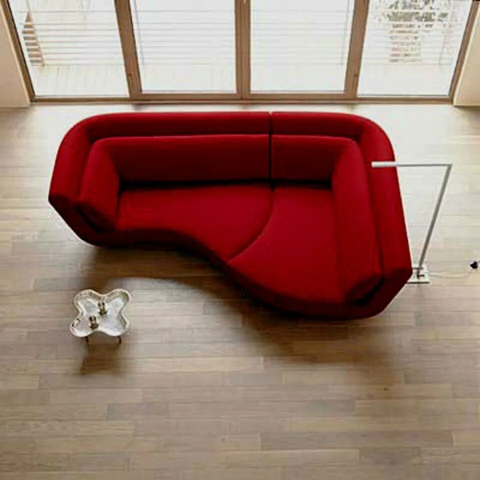 Необычные диваны. Дизайнерские диваны. Необычный красный диван. Нестандартные диваны.