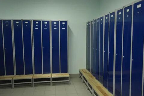 Раздевалка синоним