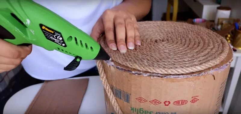 тсм клей-карандаш scotch, 21 г. как сделать двусторонний скотч из обычного. заклеивать детали. разрезанная бумага. кашировка гофрокартона.