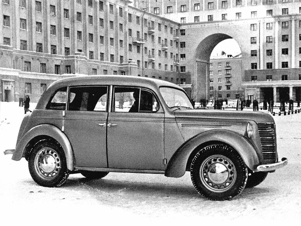 Автомобили 1 10. Москвич Ким 10 50. Ким 10 и Москвич 400. Москвич Ким 10 52. Ким 10 50 и Москвич 400.