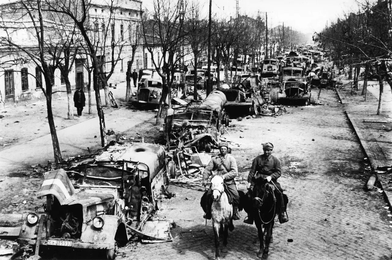 После освобождения города. Одесса 1944. Одесса в годы войны 1941-1945. Освобождение Одессы апрель 1944.