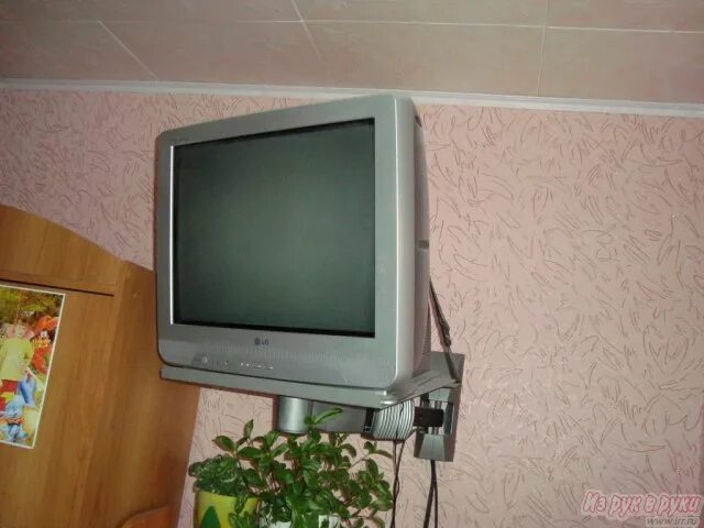 Телевизор барнаул. Телевизор lg элт 54 см. элт-телевизор с плоским экраном lg flatron. телевизор lg кинескопный серый. телевизор lg маленький старый элт.