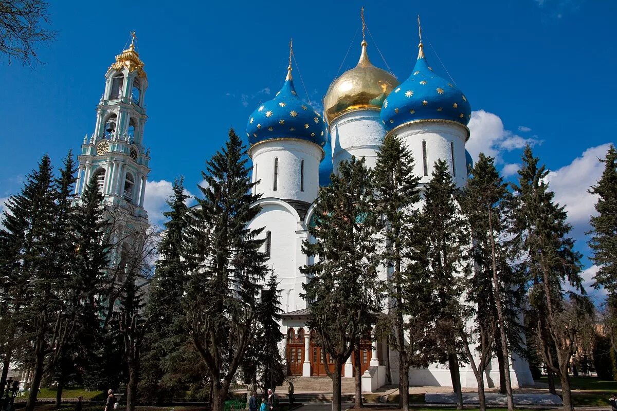 Свято троицкий москва. Троице-Сергиева Лавра Сергиев Посад. Троицкий монастырь Троице Сергиева Лавра. Гора Маковец Троице-Сергиева Лавра. Троицкий монастырь Сергиев Посад.