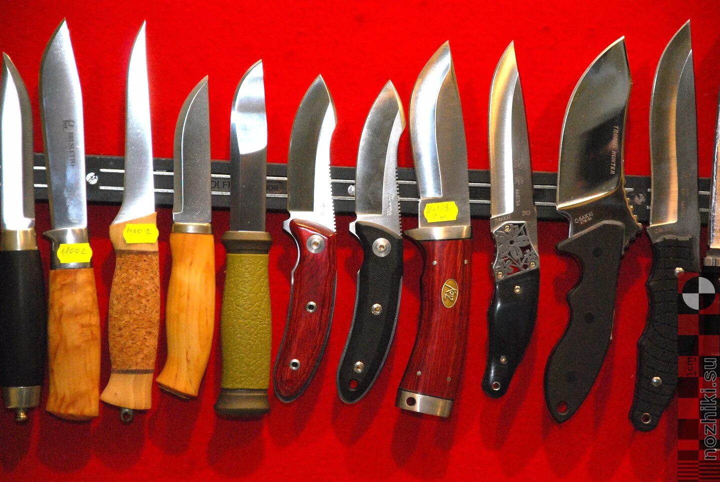 Купить нож арсенал. Коллекция ножей. Ножи Арсенал групп. Арсенал групп клинки для ножей д2. Нож Лесной.