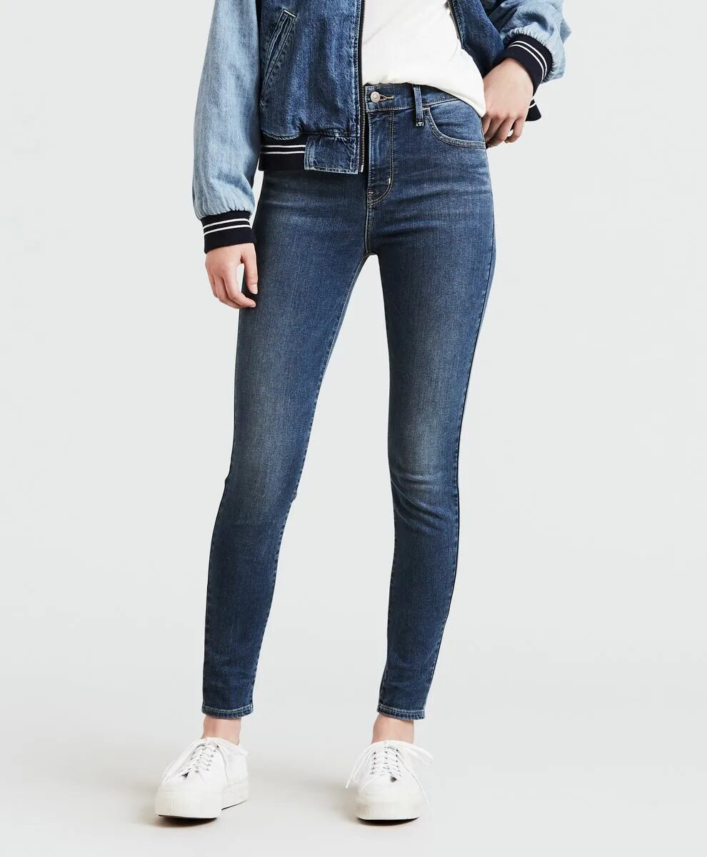 High rise джинсы. Levis 720 super skinny женские. Levis 720 High Rise super skinny. Левайс женские джинсы super skinny. Джинсы левайс женские скинни.