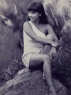 Sankt-Peterburgdagi Helga, Moskovskaya metro bekatidan boglangan va kaltaklash