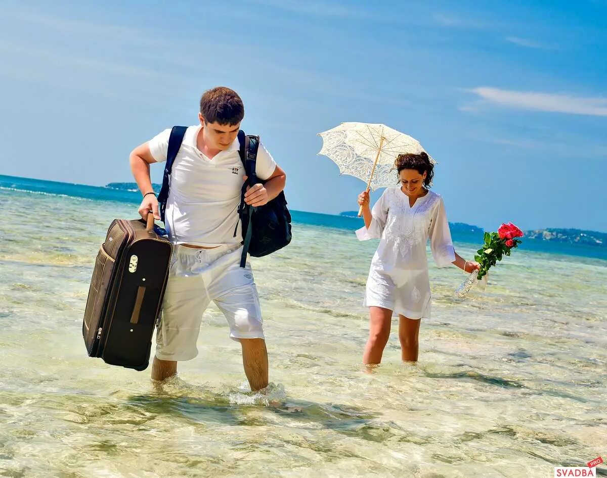 Куда лучше поехать отдохнуть за границу. Отпуск у моря. Туристы на море. Летнее путешествие. Туризм за границей.