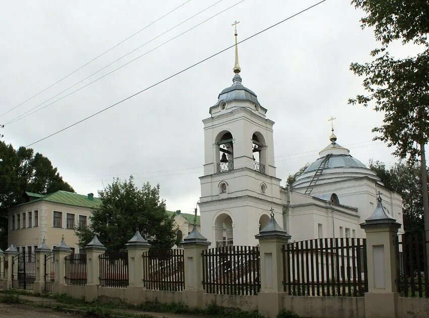 Фото: Церковь Иоанна Кронштадтского и Амвросия Медиоланского, православный храм,