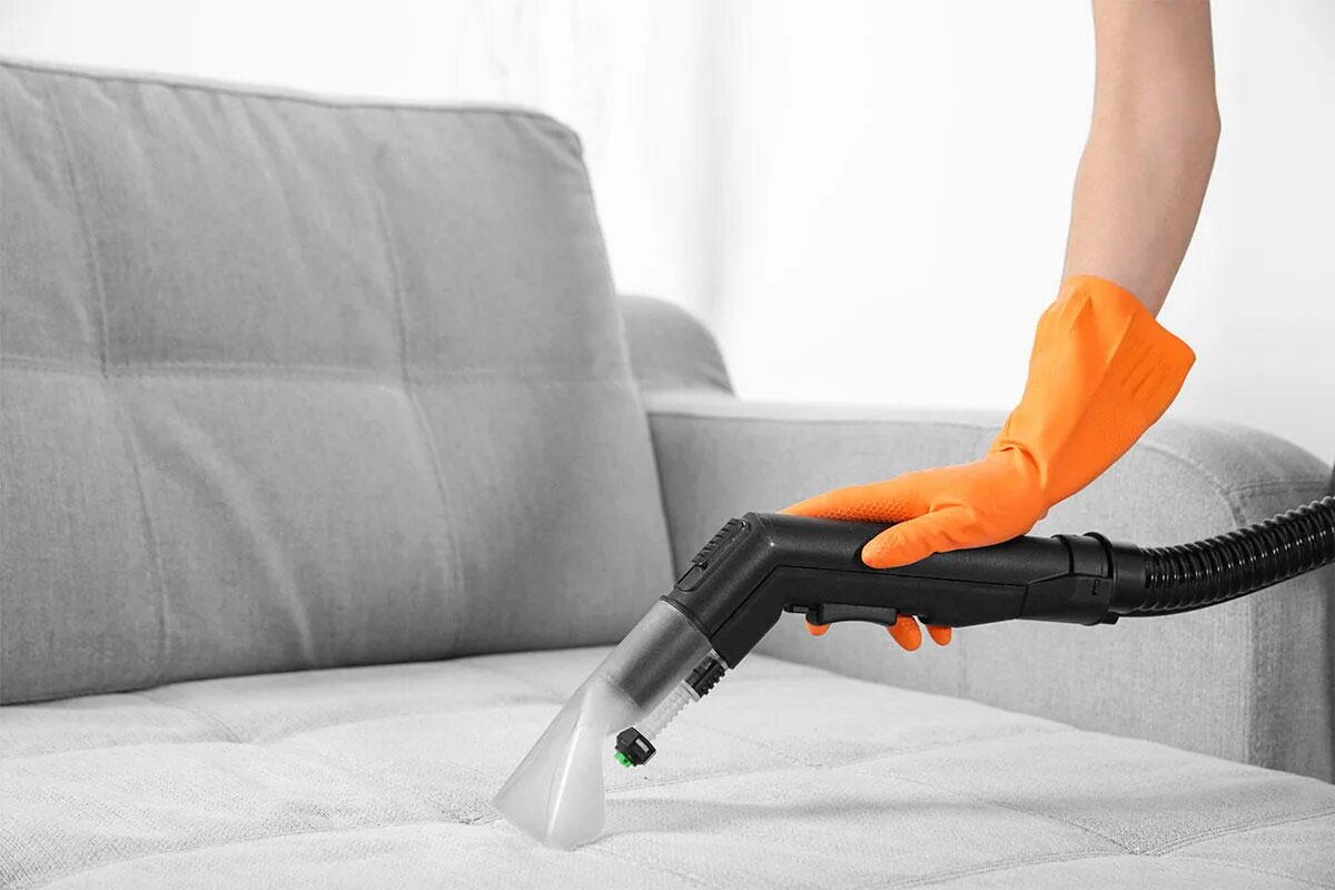 Cleaning химчистка amida cleaning. Химчистка мебели. Химчистка мягкой мебели. Пылесос для дивана. Чистка мебели.