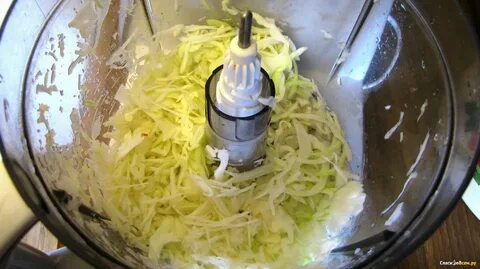 Кухонный комбайн капуста шинкованная