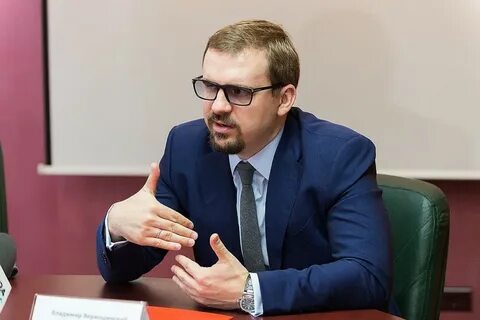 Верхошинский что с глазом