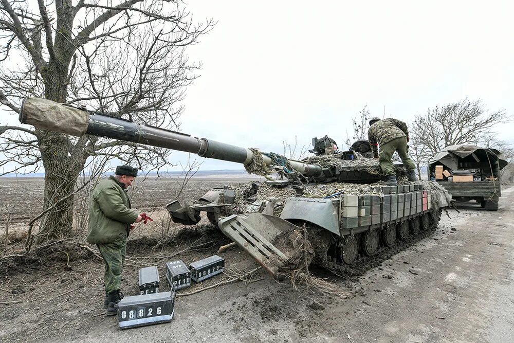 Военная техника. Брошенная техника ВСУ. Брошенные украинские танки. Брошенная украинская техника. Украину кидают